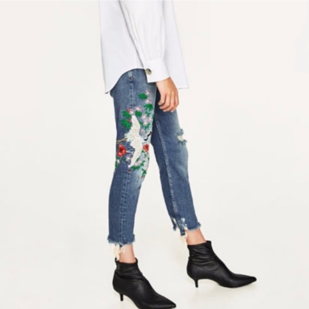 Zara Embroidered jeans